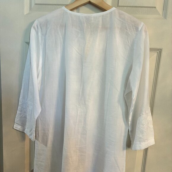 White Cotton Blouse - NWT - Picture 7 of 11